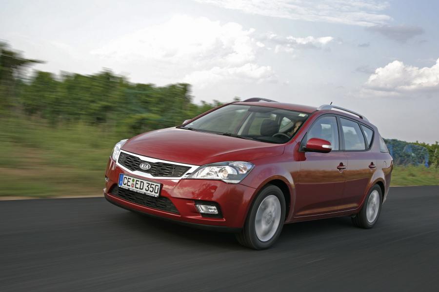  Kia cee&rsquo;d SW 2009 года  (фото 47 из 61)